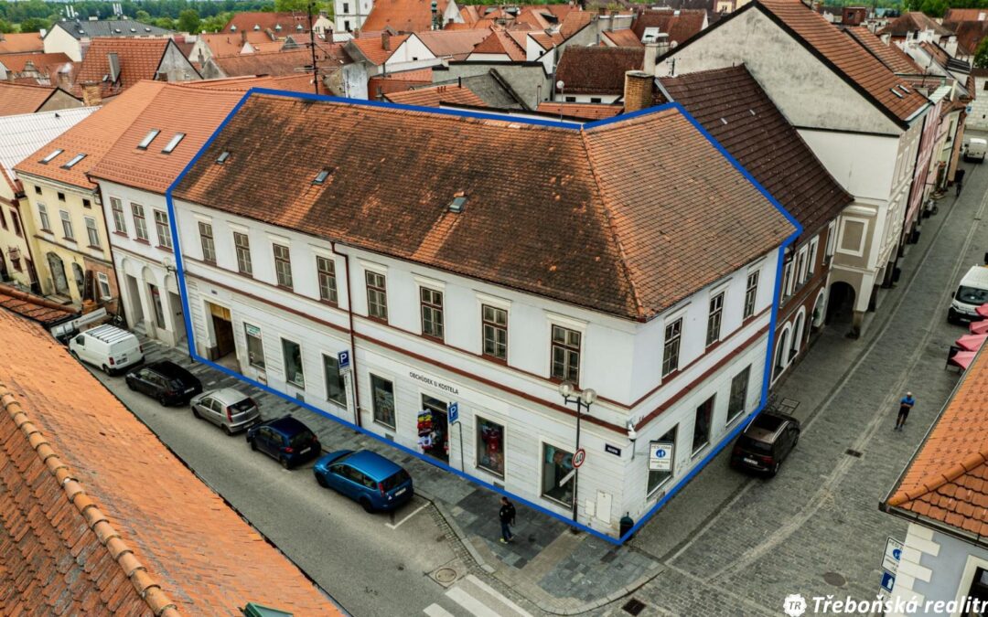 Prodej komerčního domu v historickém centru Třeboně