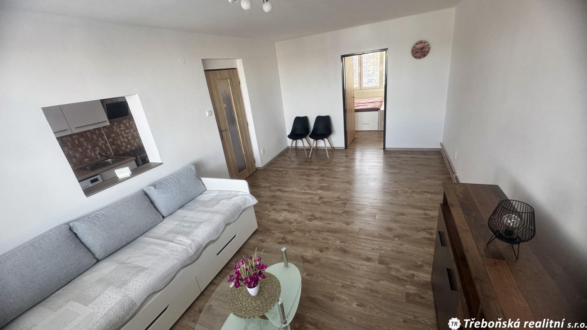 1765449006_y1Dlk3gtGO