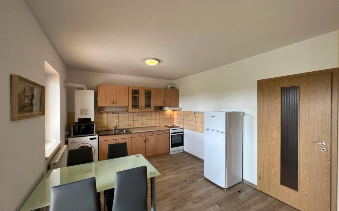 Pronájem bytu 2+kk se zahrádkou Třeboň